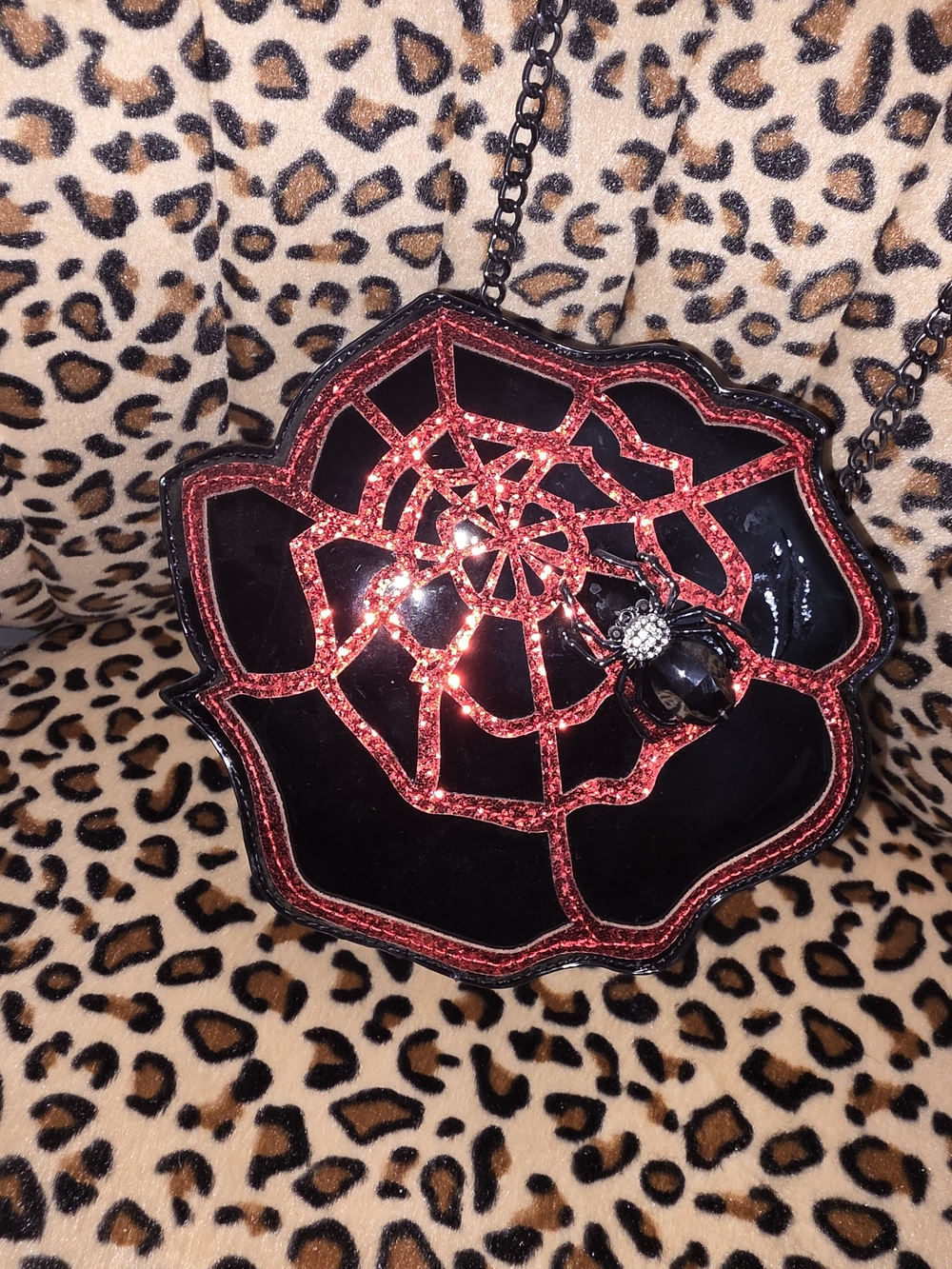 Betsey Johnson Kitschy Rose Spiderweb Purse - Picture 5 of 7